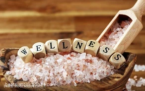 Im Erlebnismuseum Westfälische Salzwelten werden unterschiedliche Workshops für Erwachsene angeboten, zum Beispiel ein Badesalz-Workshop.