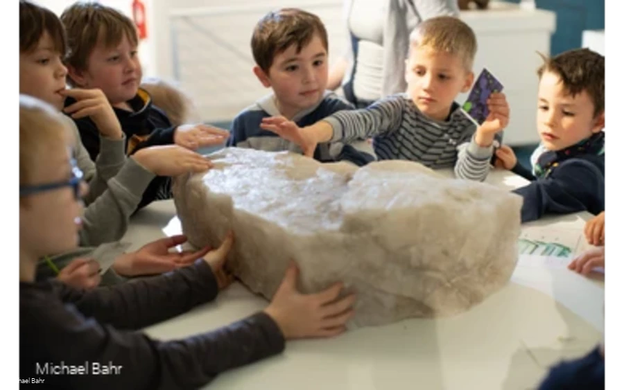 Im Erlebnismuseum Westfälische Salzwelten werden unterschiedliche Workshops für Kinder angeboten, hier gibt es viel Wissenswertes rund ums Salz, weißes Gold genannt.